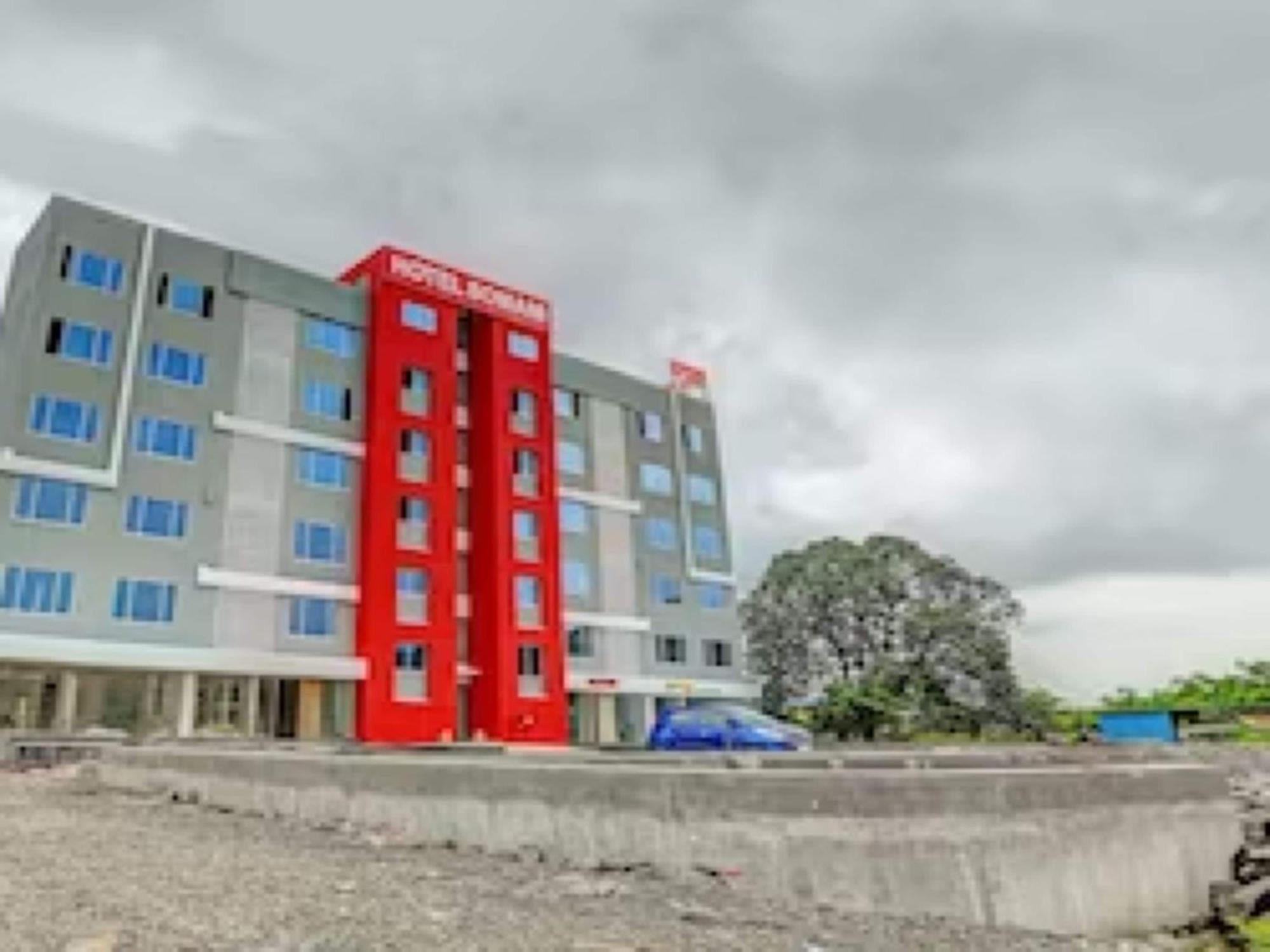 Townhouse Somani Apta Exterior foto